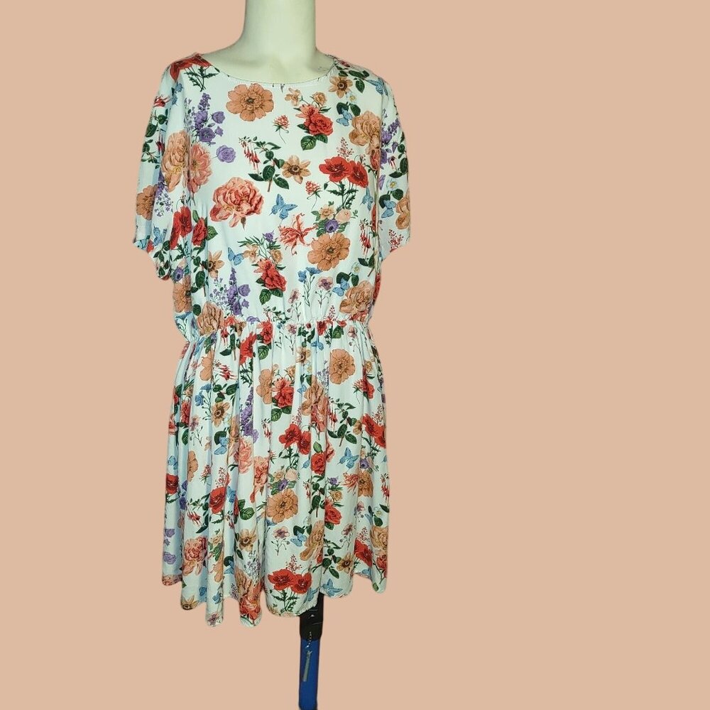 Large Bady Doll  Dress Crew Neck Wwhite Floral Ruffle Short Viscose Rayon